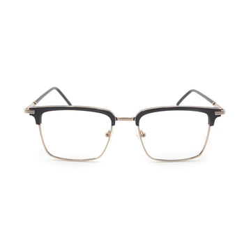 Wyatt in Moon Strand - sightonomy